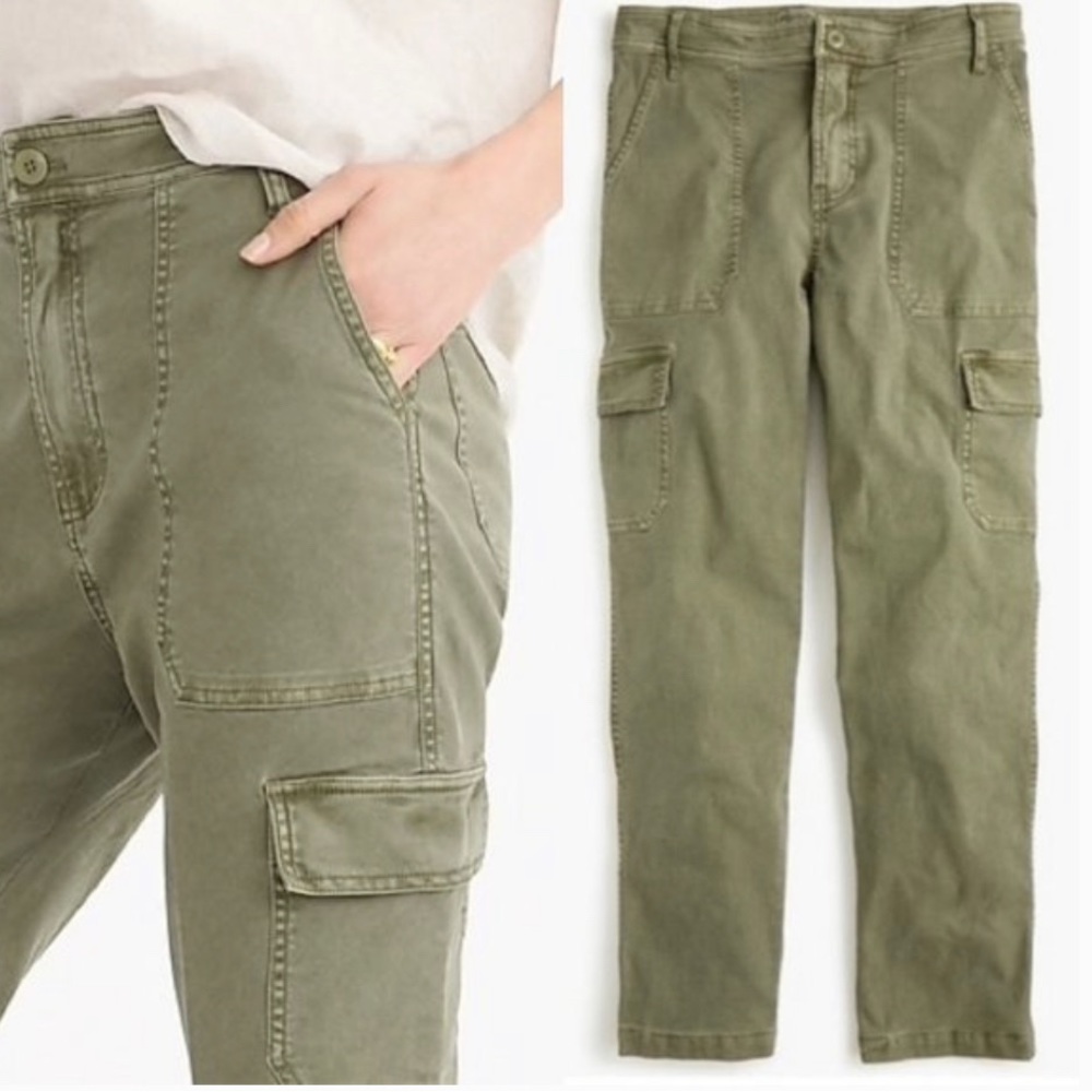 JCrew cropped cargo pants in olive. Cute, cool, flattering with stretch. EUC
